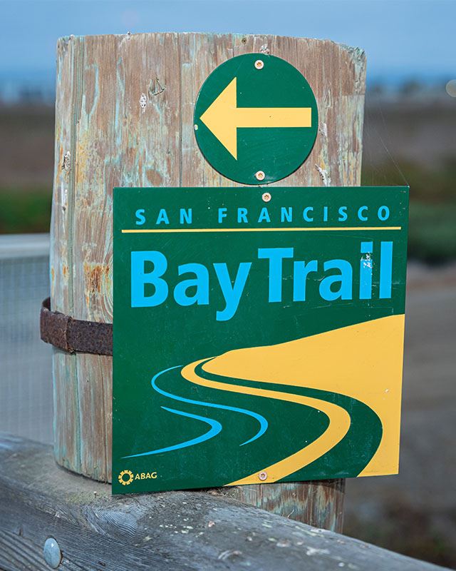 bay trail sign